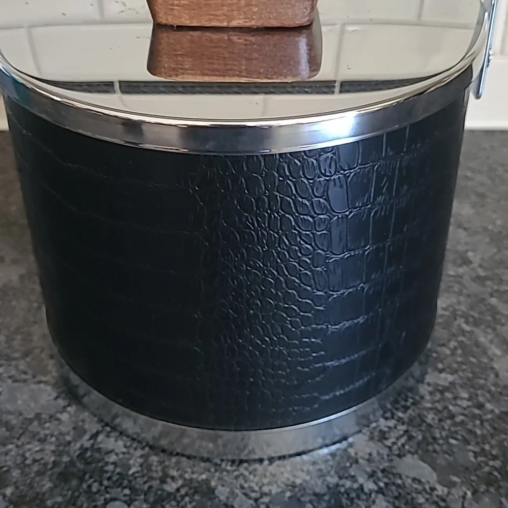 Vintage MCM "Atapco" Ice Bucket - Picture 2 of 14